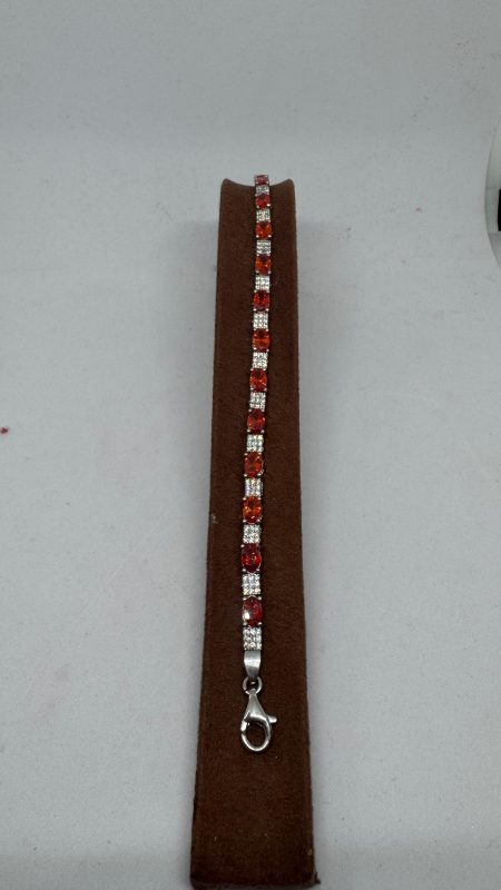 Kırmız Beyaz Taşlı Bayan Bileklik